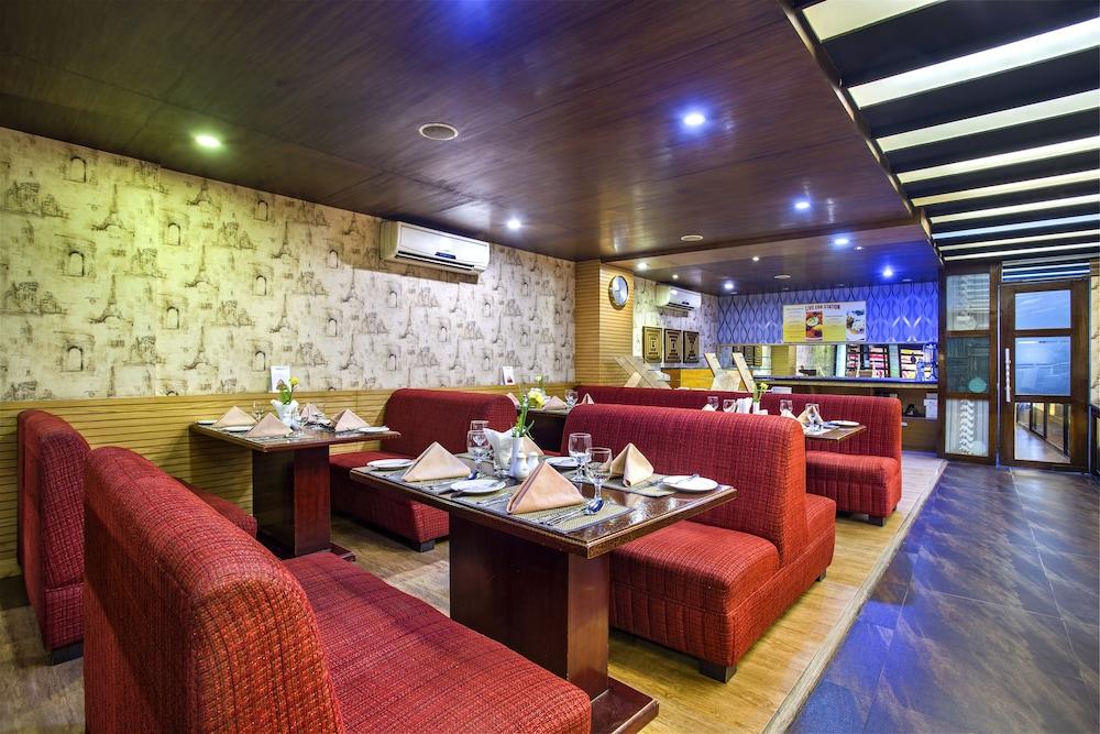 Ascott The Residence Dhaka Bagian luar foto