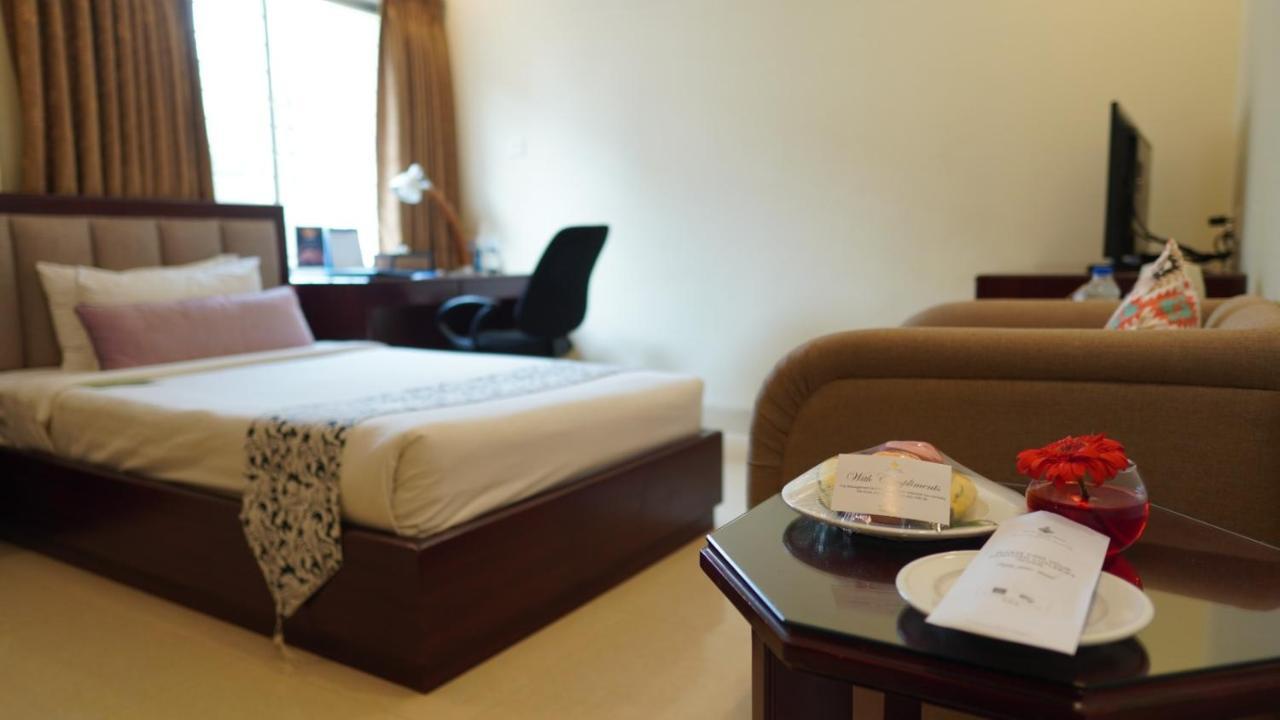 Ascott The Residence Dhaka Bagian luar foto